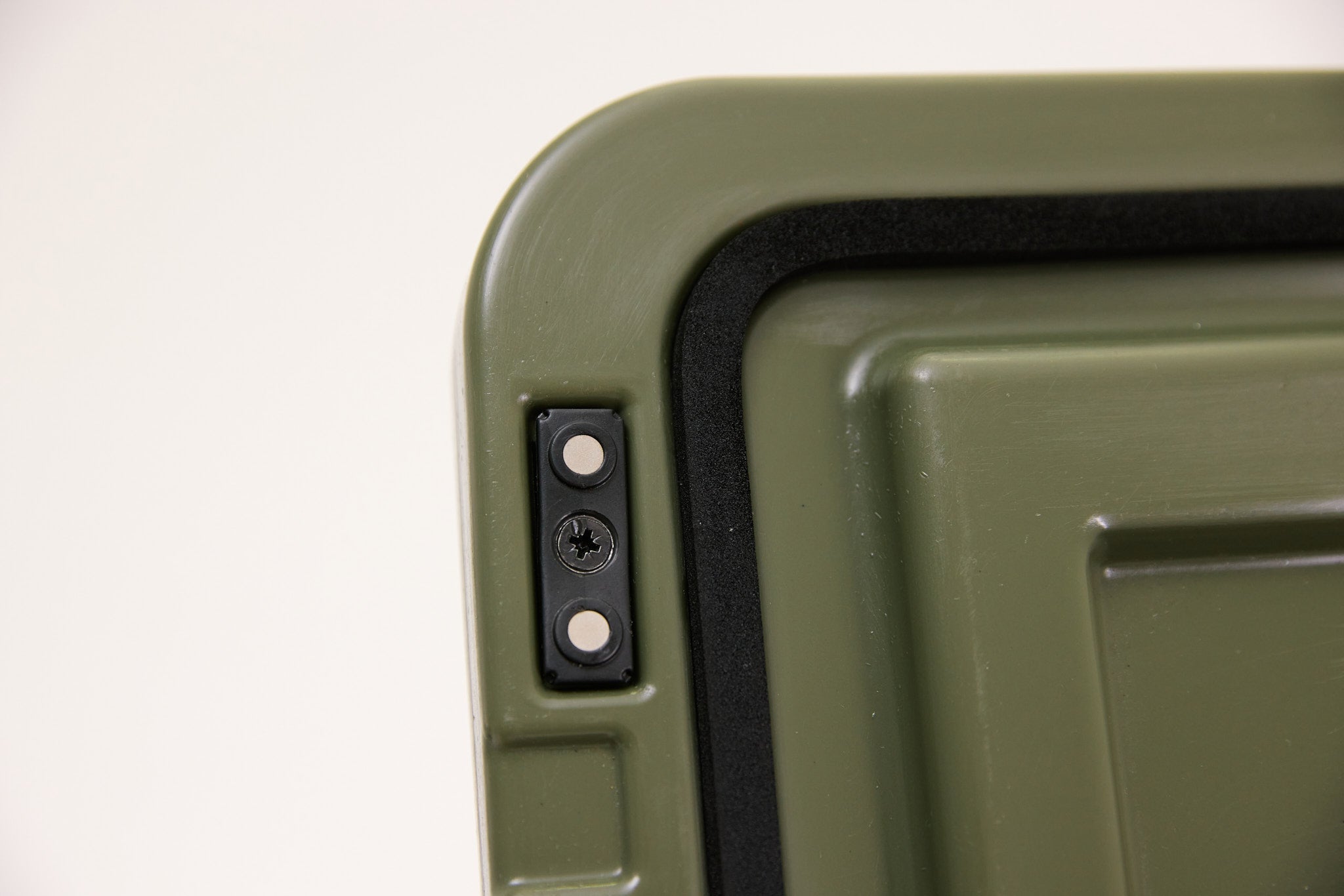 45L Rogue Ice Cooler with canvas seat