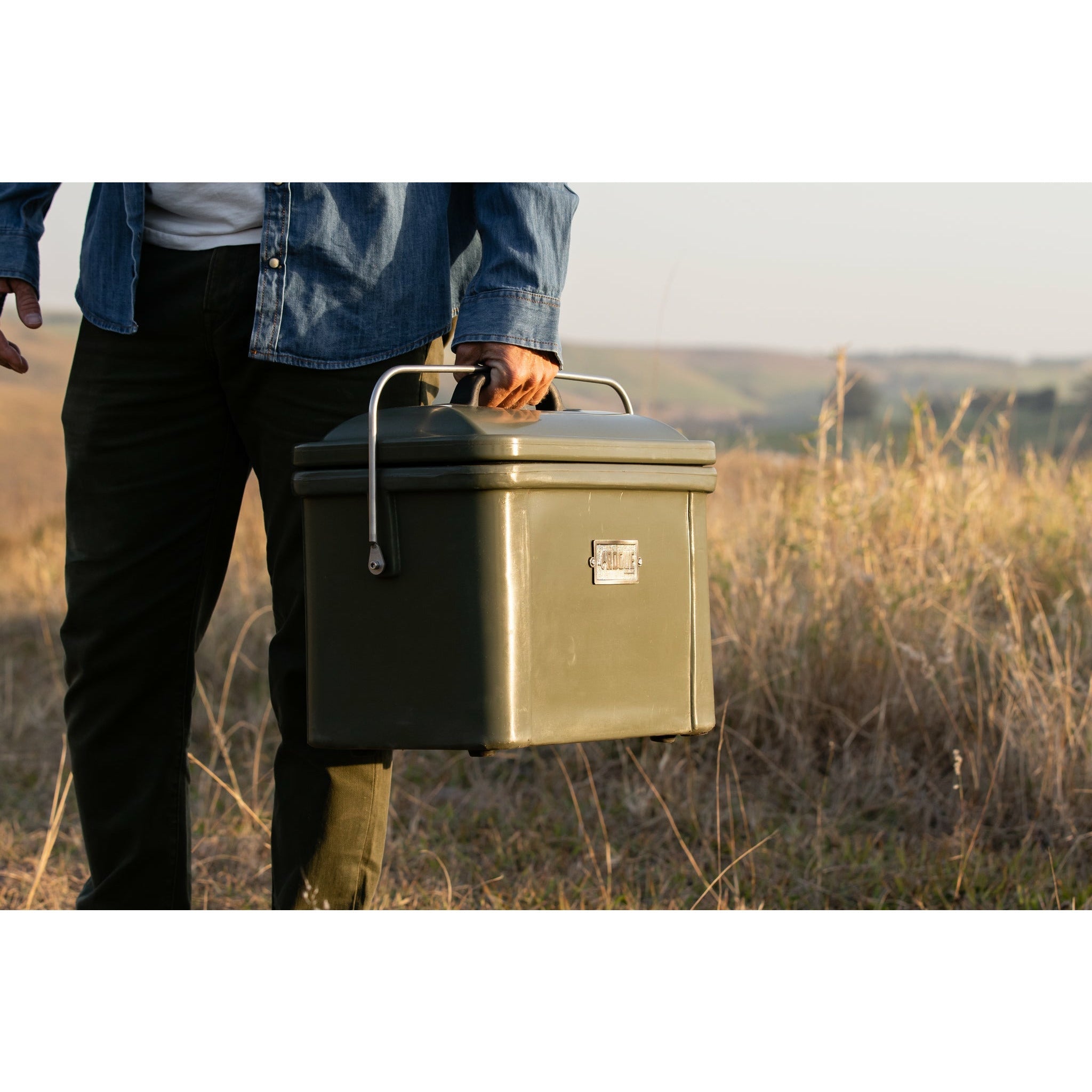 18L Rogue Ice Cooler