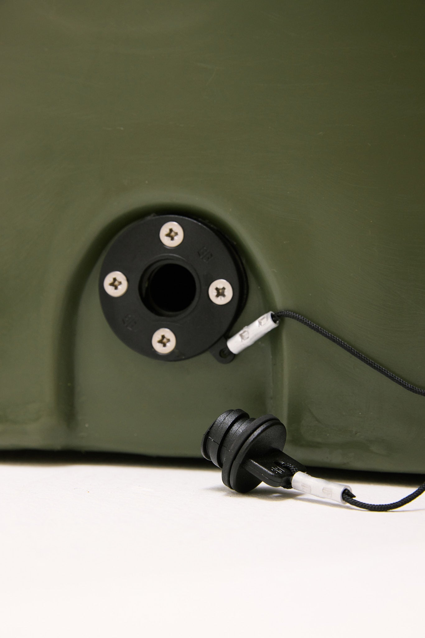 45L Rogue Ice Cooler with canvas seat